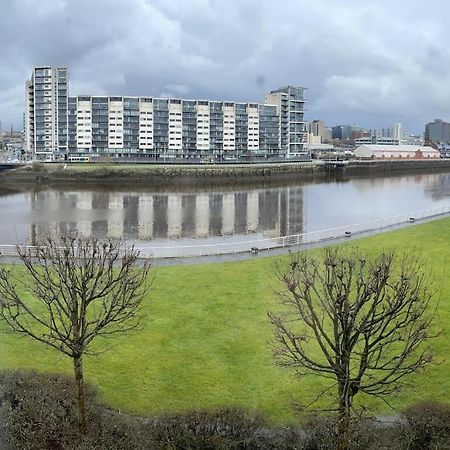 River View Apartment Glasgow Exterior photo